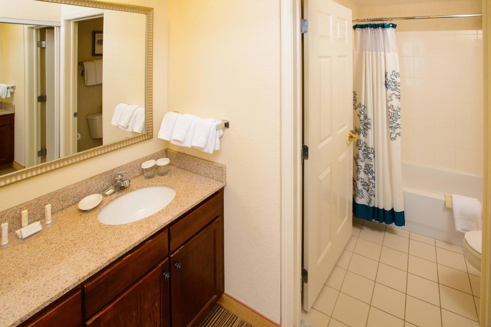 Residence Inn Rochester Mayo Clinic Area Екстериор снимка